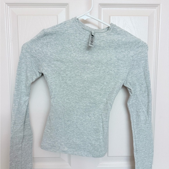 SKIMS Light Gray Cotton Jersey Long Sleeve Shirt - Picture 1 of 3